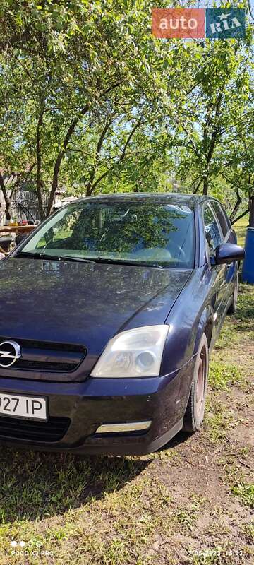 Opel Signum 2003