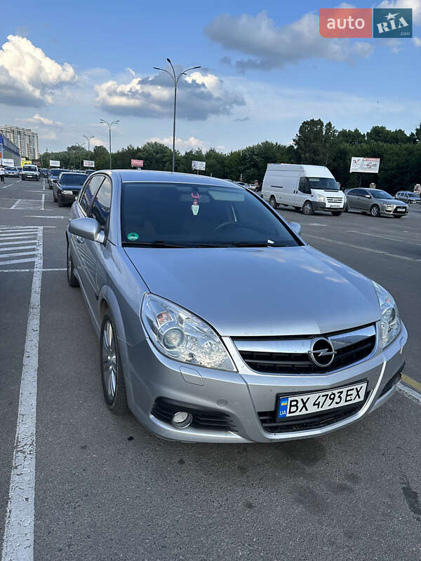 Хэтчбек Opel Signum 2005 в Хмельницком