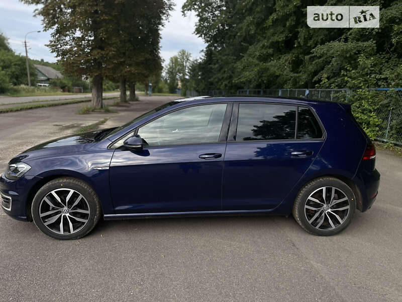 Хетчбек Opel Signum 2006 в Львові