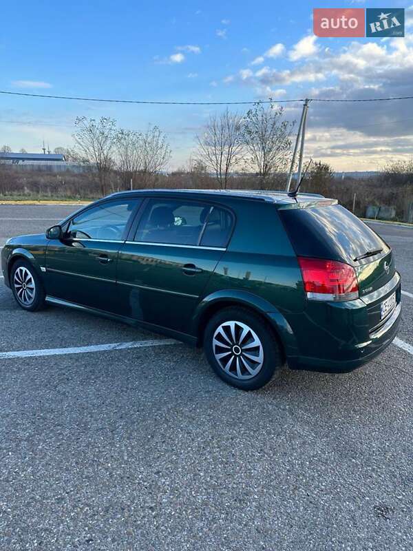 Хэтчбек Opel Signum 2005 в Черновцах