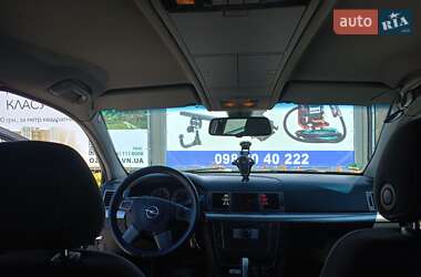 Хэтчбек Opel Signum 2005 в 