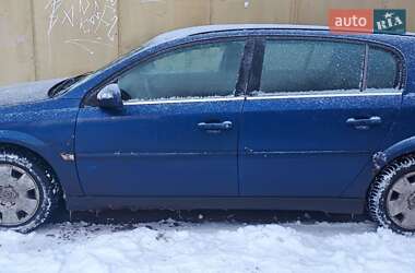 Хэтчбек Opel Signum 2003 в 