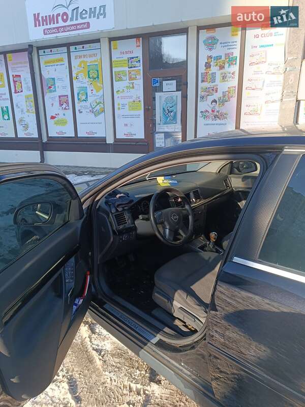 Хэтчбек Opel Signum 2004 в Харькове