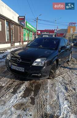 Хэтчбек Opel Signum 2004 в 