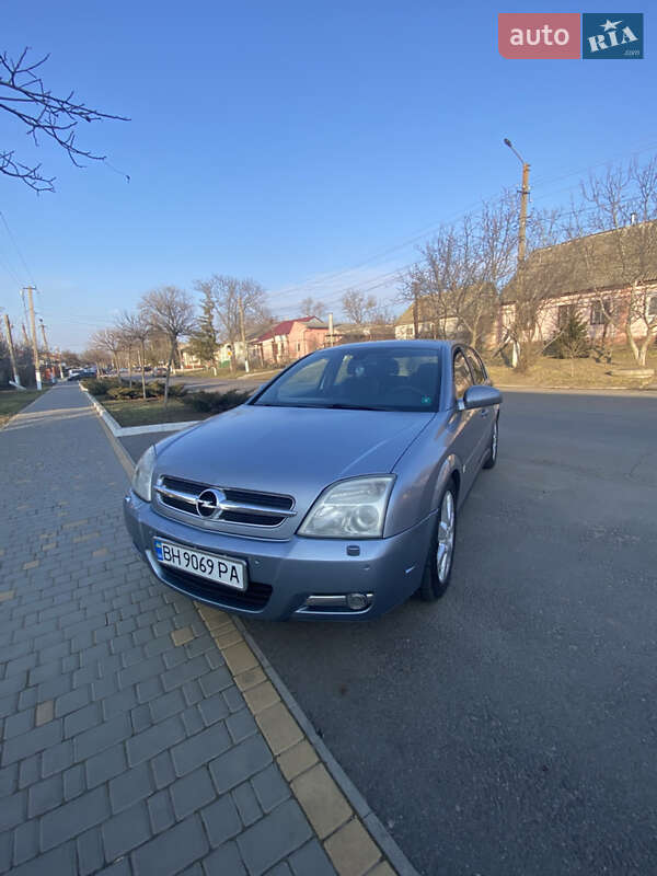 Opel Signum 2003