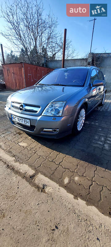 Opel Signum 2005