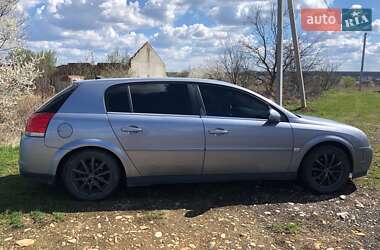 Хэтчбек Opel Signum 2004 в Калуше