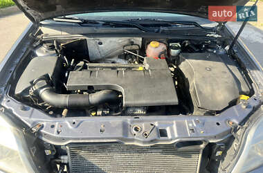 Хэтчбек Opel Signum 2004 в 
