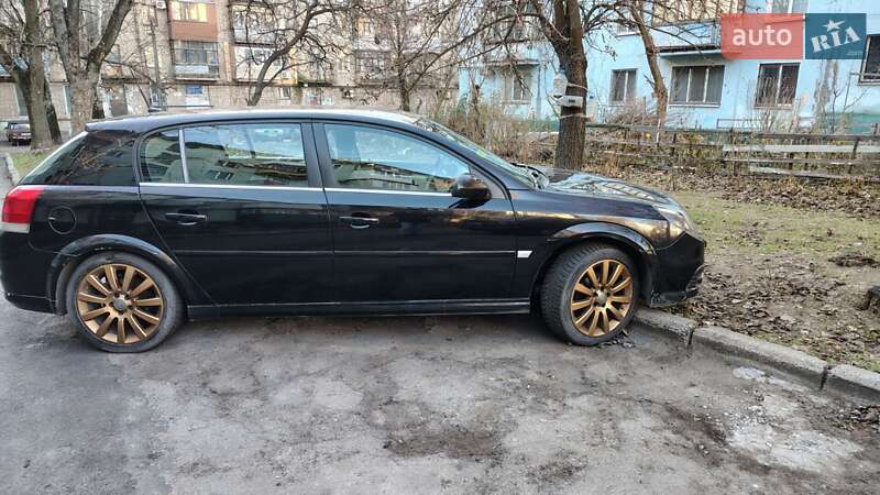 Хэтчбек Opel Signum 2006 в Павлограде