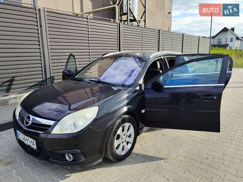 Хэтчбек Opel Signum 2008 в Луцке