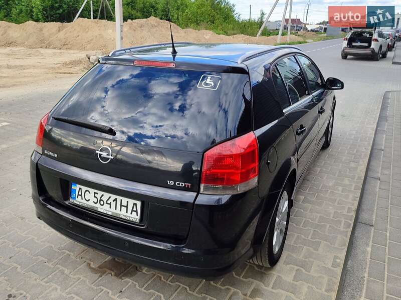 Хэтчбек Opel Signum 2008 в Луцке