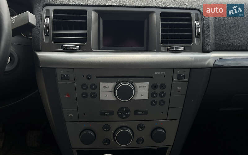 Хетчбек Opel Signum 2007 в Мукачевому