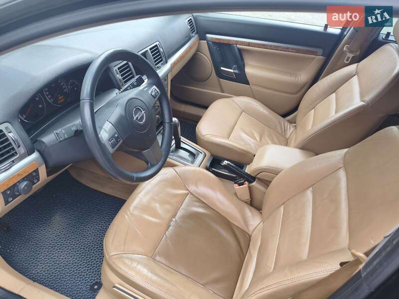 Хэтчбек Opel Signum 2007 в Киеве