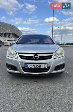 Хэтчбек Opel Signum 2008 в 