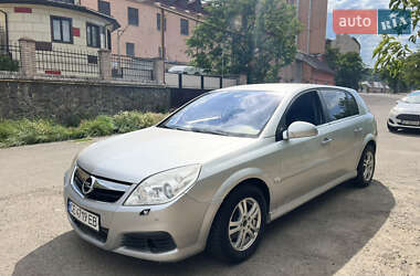 Хэтчбек Opel Signum 2006 в Черновцах