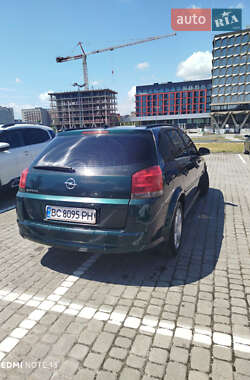 Хэтчбек Opel Signum 2004 в 