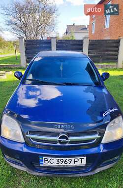 Хэтчбек Opel Signum 2003 в 
