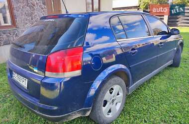 Хэтчбек Opel Signum 2003 в 