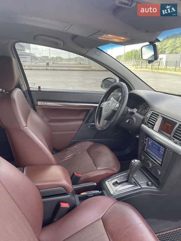 Хэтчбек Opel Signum 2008 в Львове