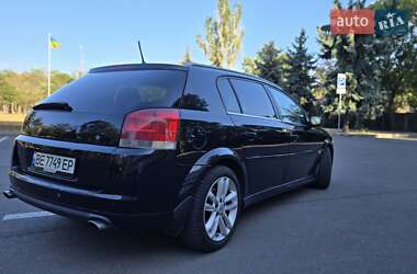 Хетчбек Opel Signum 2005 в 