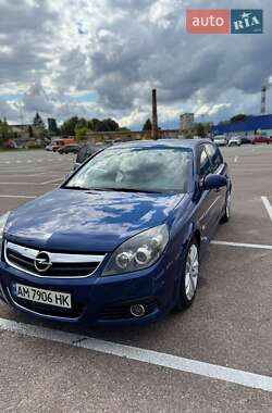 Хетчбек Opel Signum 2007 в Житомирі