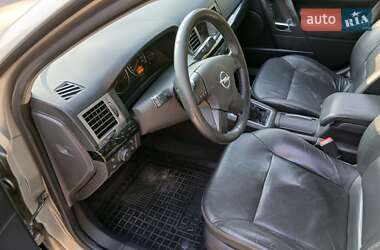 Хэтчбек Opel Signum 2003 в 