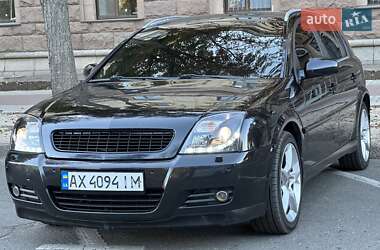 Хэтчбек Opel Signum 2003 в 