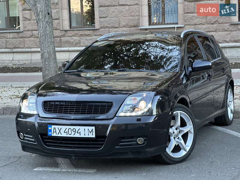 Opel Signum 2003