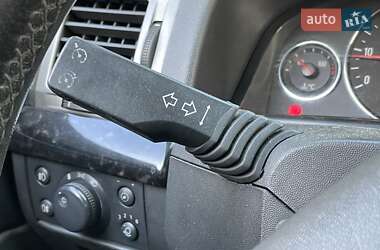 Хэтчбек Opel Signum 2004 в 