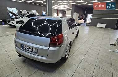 Хэтчбек Opel Signum 2003 в 