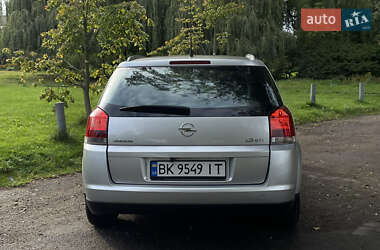 Хетчбек Opel Signum 2003 в 
