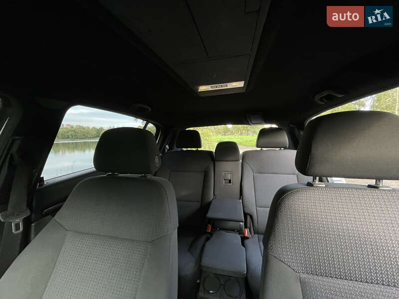 Хэтчбек Opel Signum 2003 в Ровно