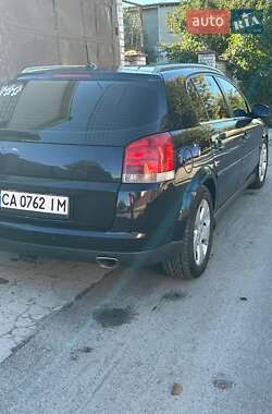 Хэтчбек Opel Signum 2003 в 