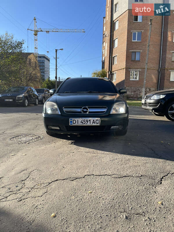 Opel Signum 2004