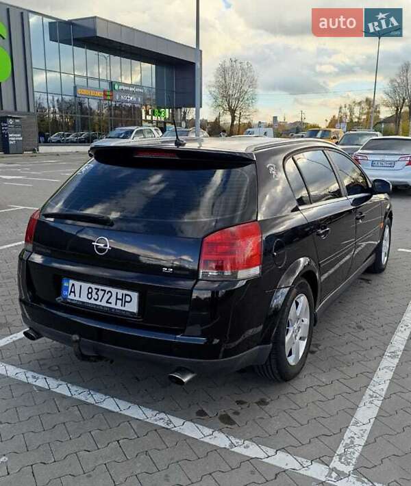 Хэтчбек Opel Signum 2003 в Вышгороде