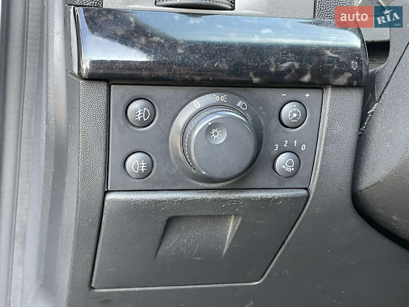 Хэтчбек Opel Signum 2004 в Киеве