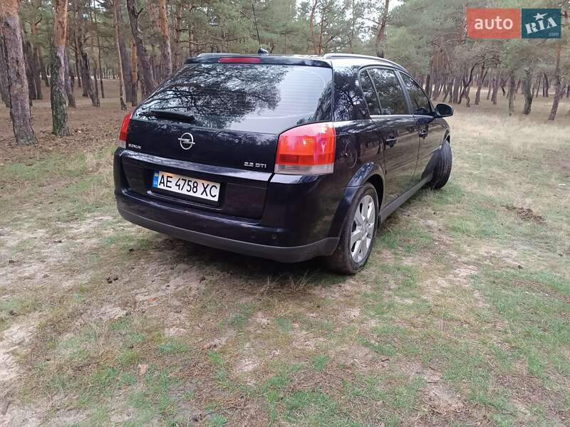 Хетчбек Opel Signum 2003 в Павлограді