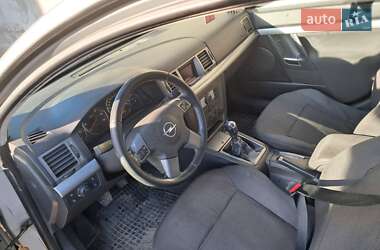 Хэтчбек Opel Signum 2005 в Черновцах