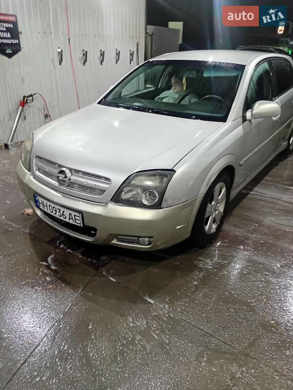 Хэтчбек Opel Signum 2003 в Одессе