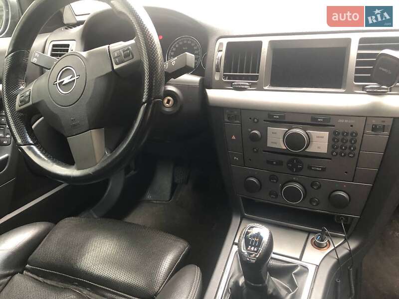 Хетчбек Opel Signum 2008 в Львові