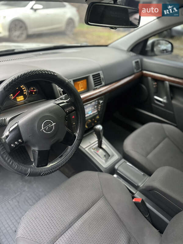 Хетчбек Opel Signum 2003 в Києві