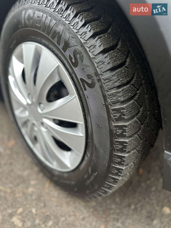 Хетчбек Opel Signum 2003 в Києві