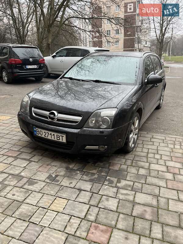 Opel Signum 2005