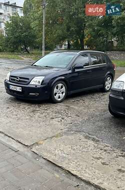 Хэтчбек Opel Signum 2003 в Каневе