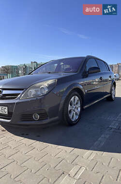 Хэтчбек Opel Signum 2008 в Святопетровское