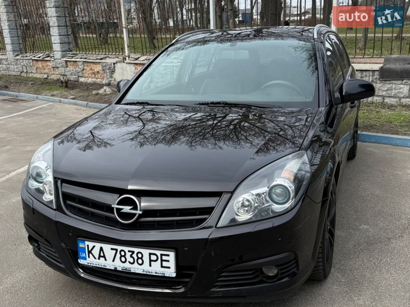 Opel Signum 2005