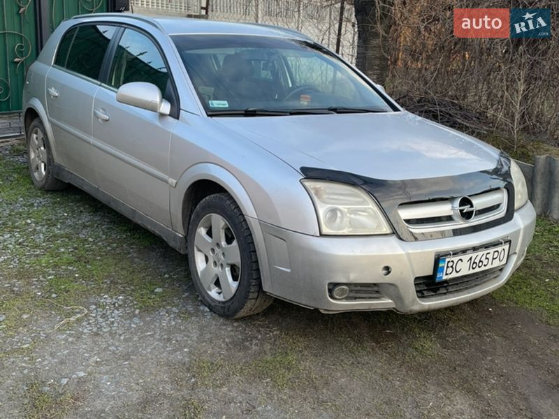 Opel Signum 2003