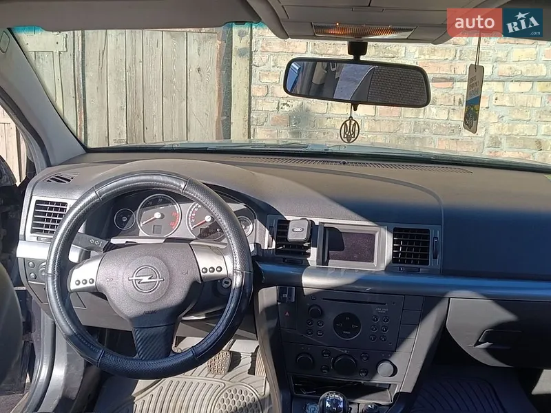 Opel Signum 2003