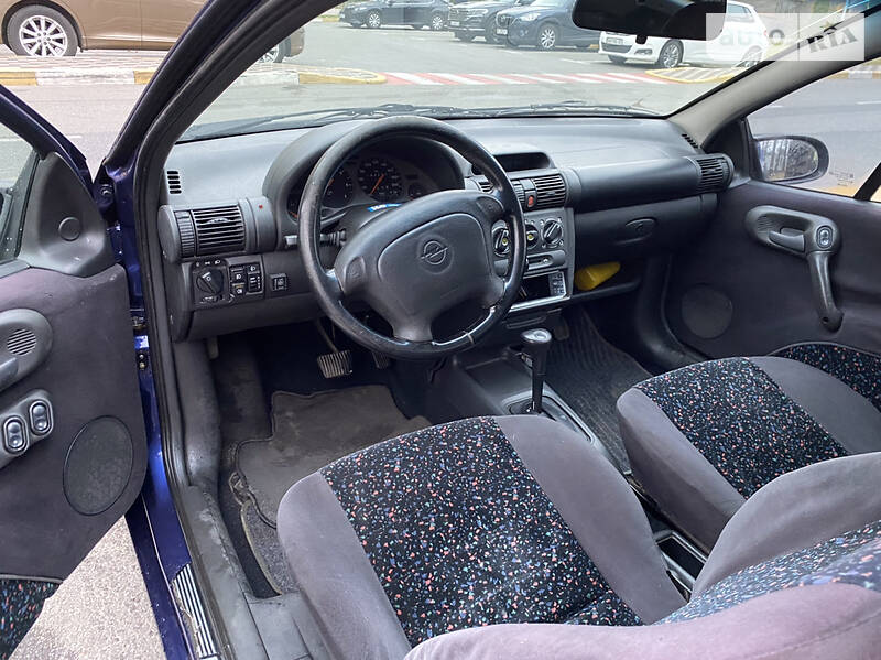 Купе Opel Tigra 1995 в 