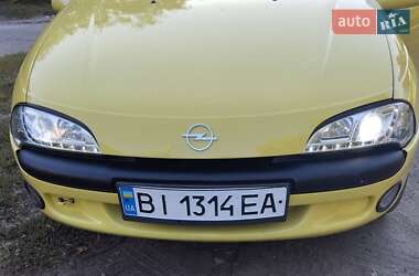 Купе Opel Tigra 1996 в Лубнах